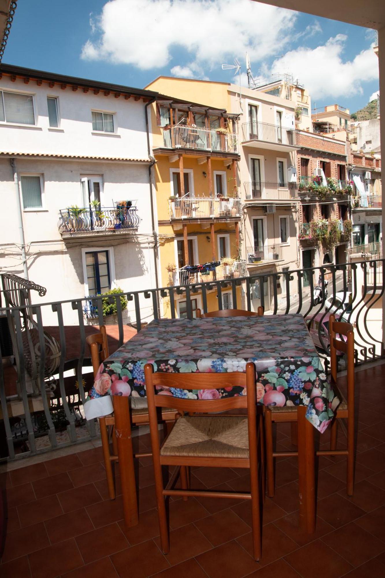 Casa Vacanze Il Vicolo Taormina Exterior photo